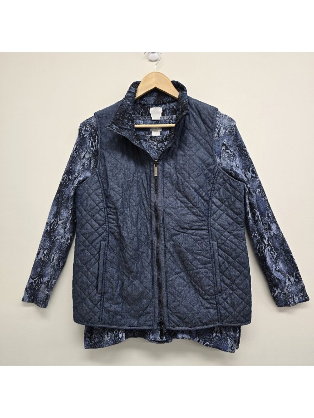 Chicos Coordinating Quilted Vest/Long Sleeve Shirt Set Sz M Indigo Denim Snake